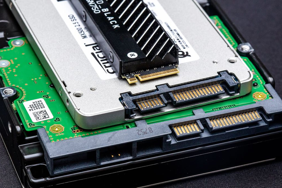 فرق بین اس اس دی و اچ دی دی hdd vs ssd