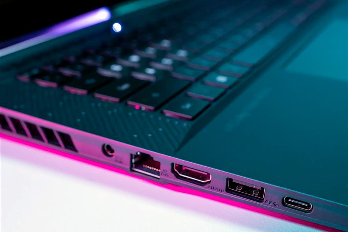 لپ تاپ گیمینگ آئورس 16x aorus akg 2024