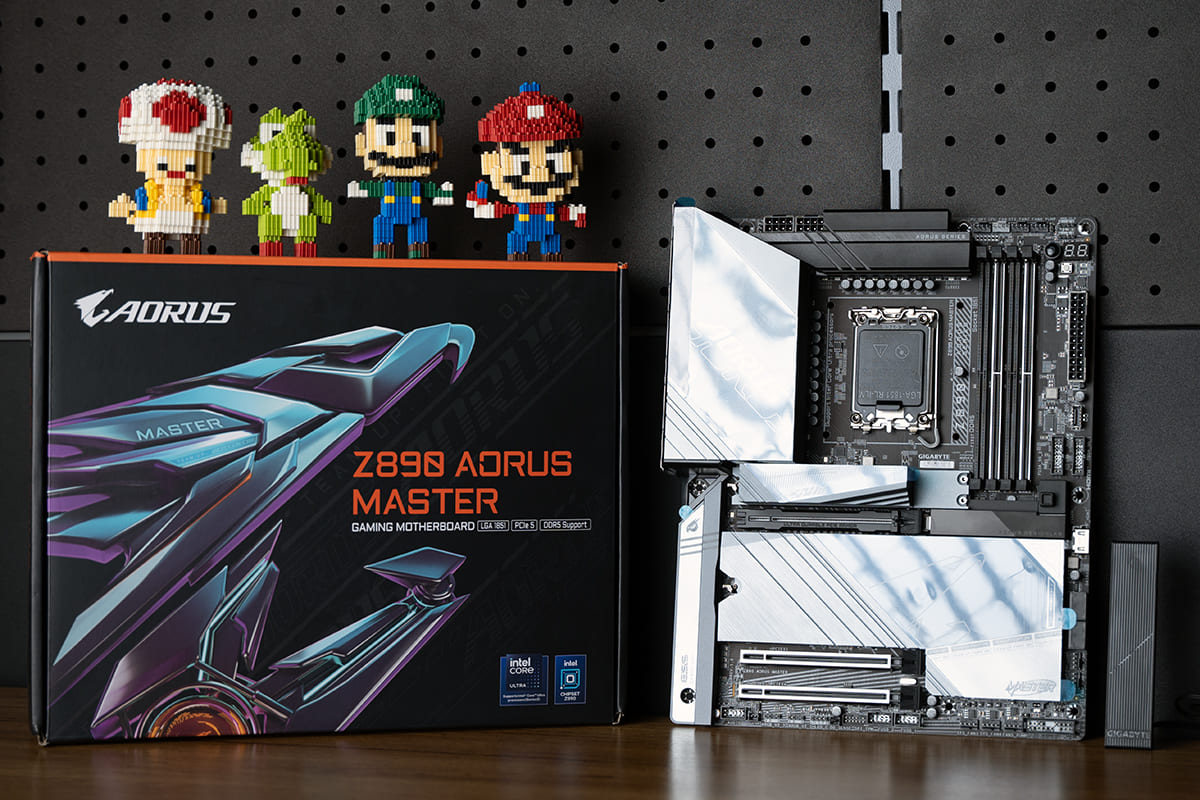 مادربرد آئورس z890 aorus master