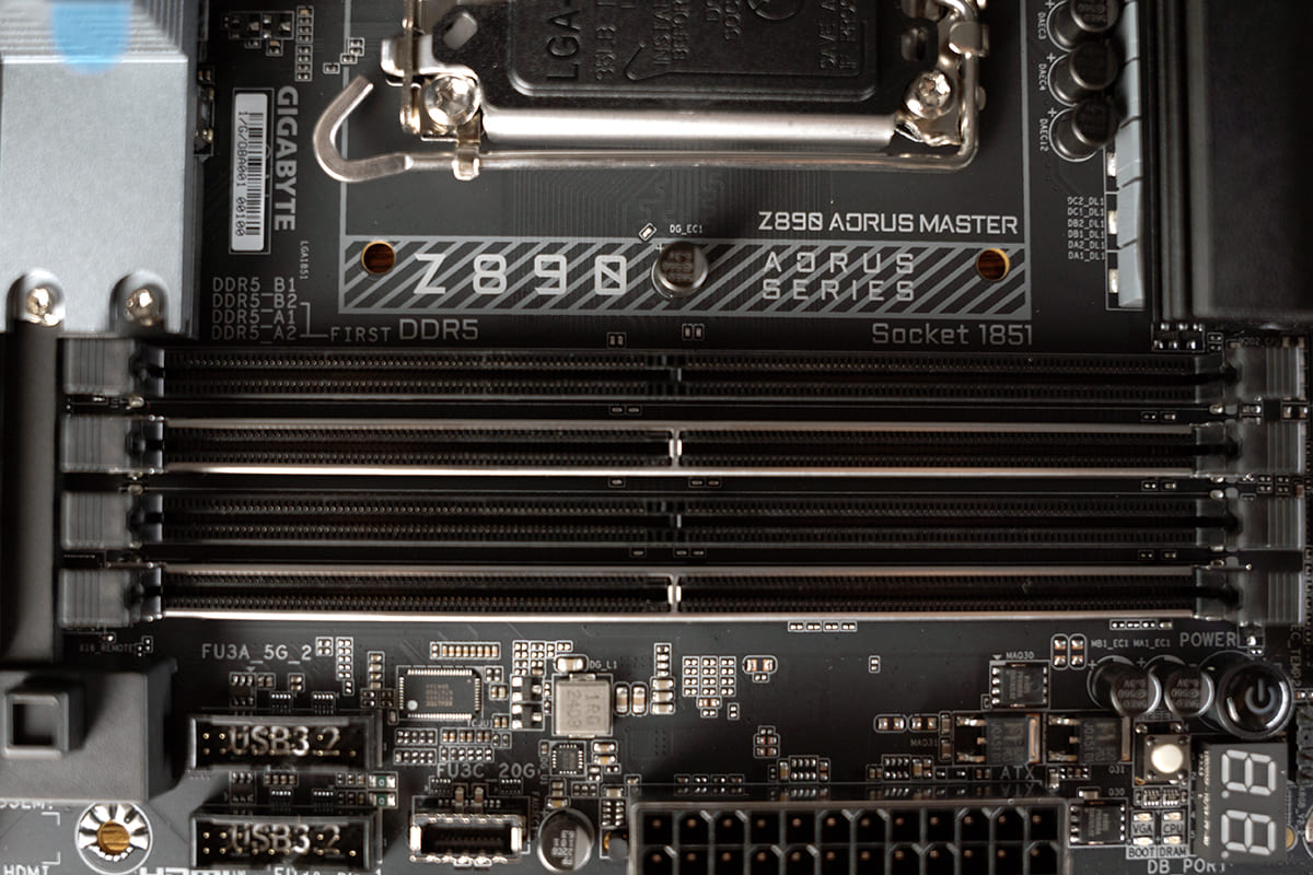 مادربرد آئورس z890 aorus master